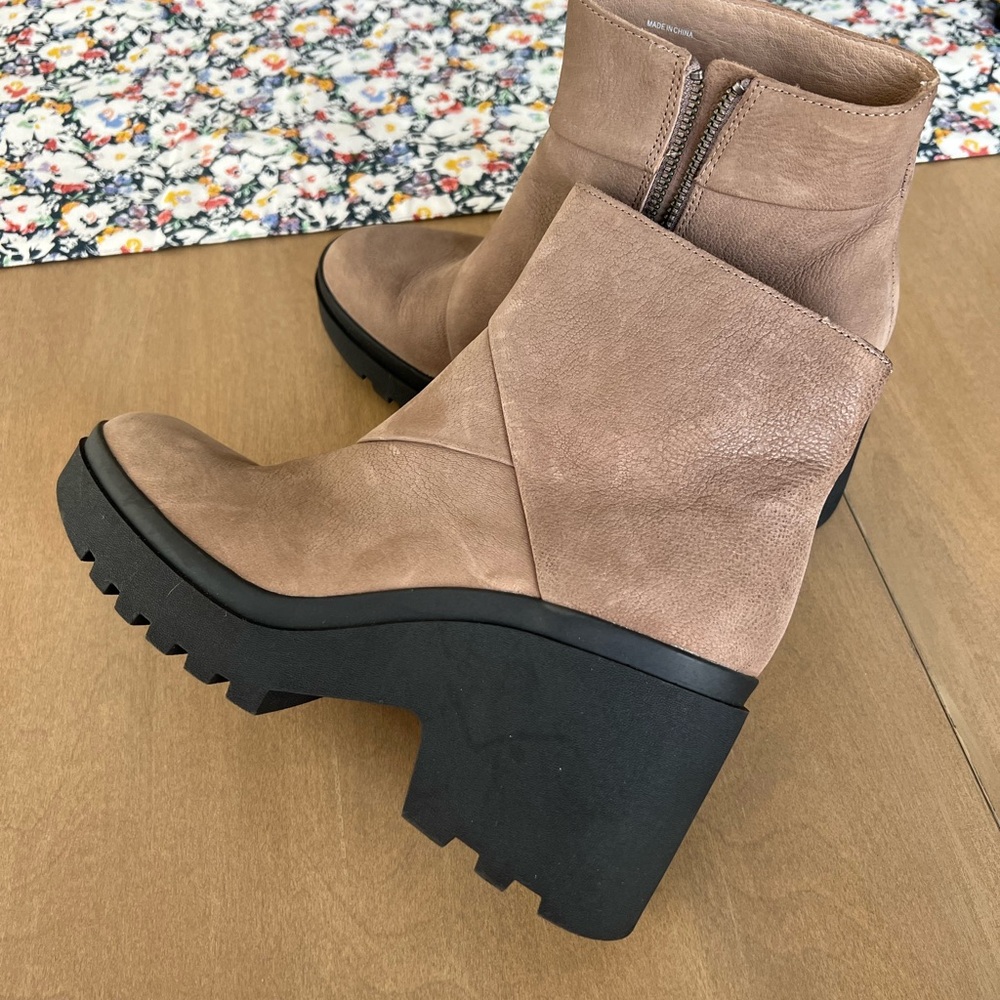 Eileen Fisher Kard Nubuck Leather Boot